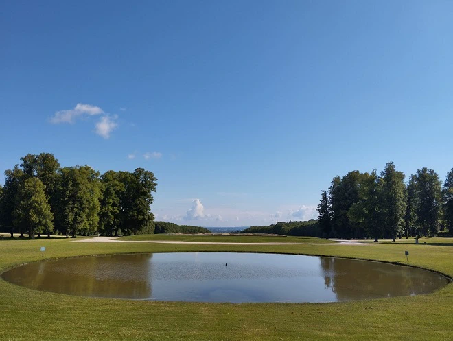 Photographie présentant le second plan d'eau, dit le Grand Miroir